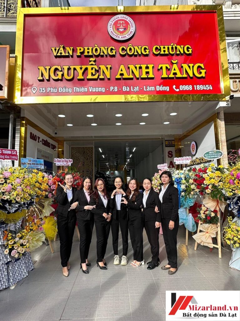 Đội ngũ công chứng viên tại văn phòng công chứng Nguyễn Anh Tăng